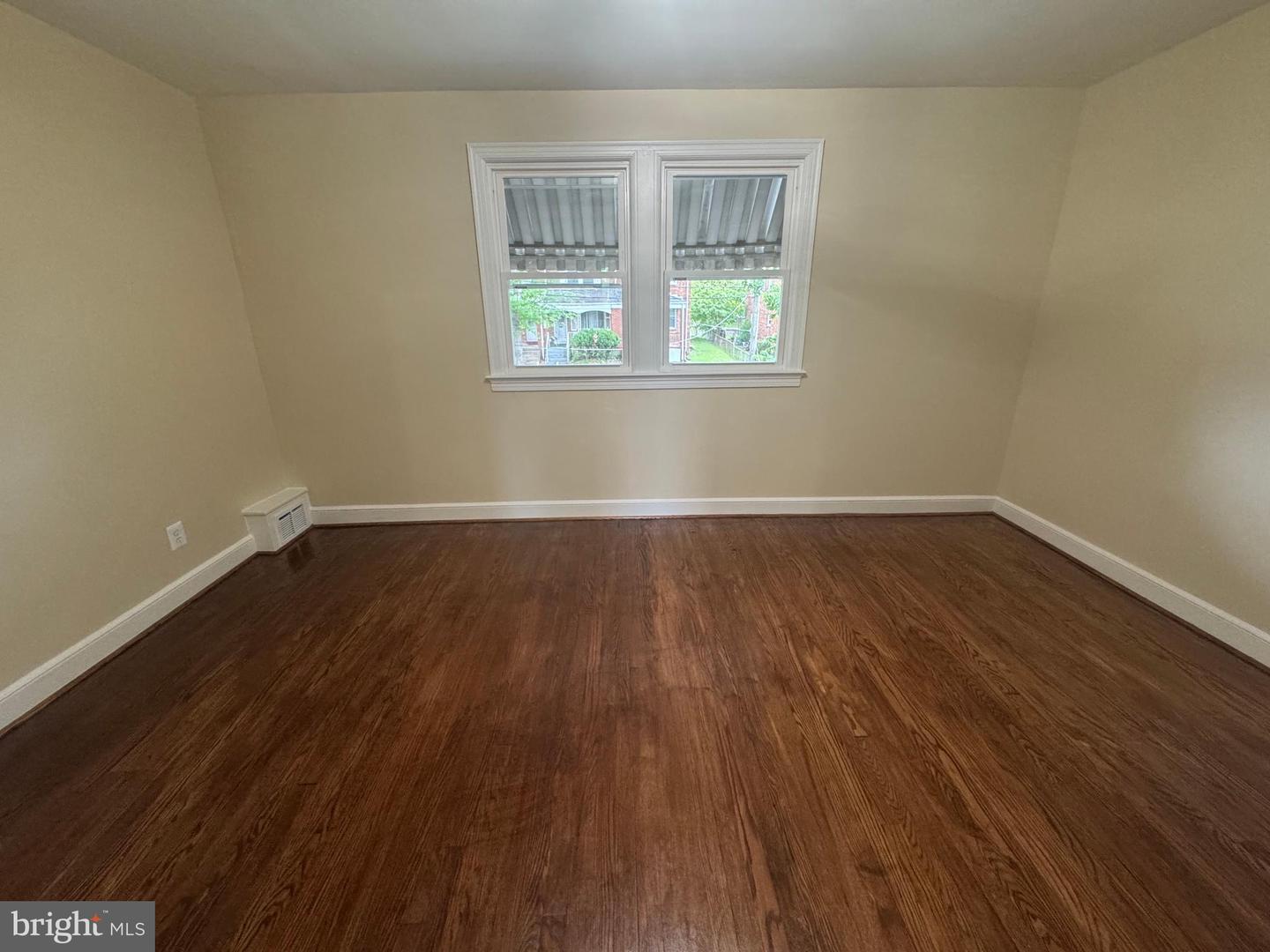 1636 FORT DAVIS PL SE, WASHINGTON, District Of Columbia 20020, 4 Bedrooms Bedrooms, ,2 BathroomsBathrooms,Residential,For sale,1636 FORT DAVIS PL SE,DCDC2191606 MLS # DCDC2191606