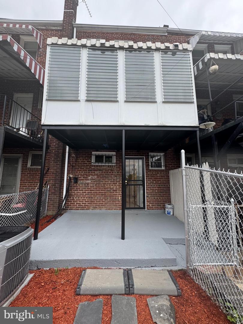 1636 FORT DAVIS PL SE, WASHINGTON, District Of Columbia 20020, 4 Bedrooms Bedrooms, ,2 BathroomsBathrooms,Residential,For sale,1636 FORT DAVIS PL SE,DCDC2191606 MLS # DCDC2191606