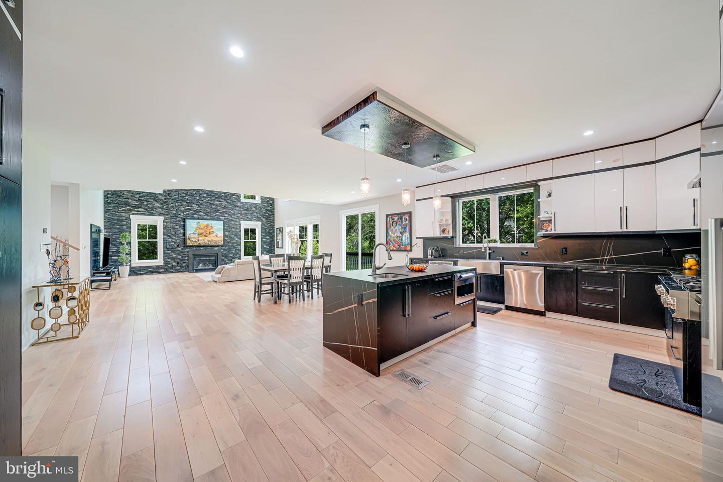 9908 BLAKE LN, OAKTON, Virginia 22124, 7 Bedrooms Bedrooms, ,7 BathroomsBathrooms,Residential,For sale,9908 BLAKE LN,VAFX2249120 MLS # VAFX2249120