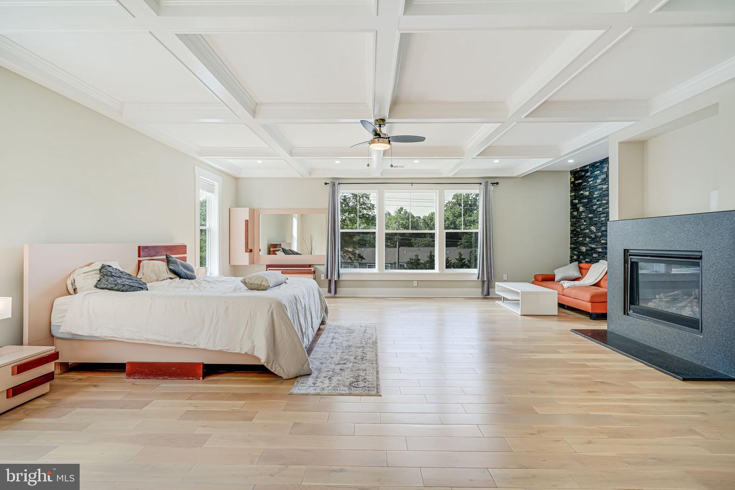 9908 BLAKE LN, OAKTON, Virginia 22124, 7 Bedrooms Bedrooms, ,7 BathroomsBathrooms,Residential,For sale,9908 BLAKE LN,VAFX2249120 MLS # VAFX2249120