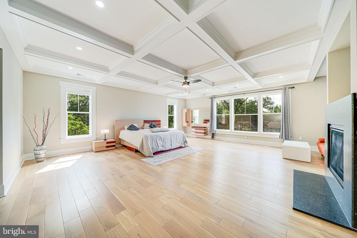 9908 BLAKE LN, OAKTON, Virginia 22124, 7 Bedrooms Bedrooms, ,7 BathroomsBathrooms,Residential,For sale,9908 BLAKE LN,VAFX2249120 MLS # VAFX2249120