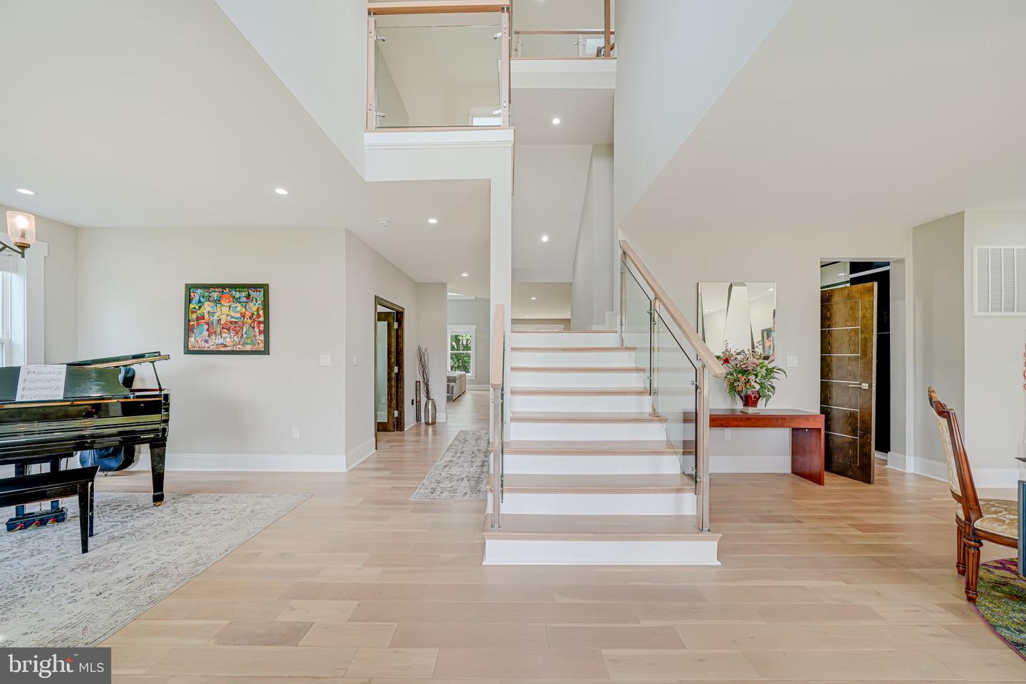 9908 BLAKE LN, OAKTON, Virginia 22124, 7 Bedrooms Bedrooms, ,7 BathroomsBathrooms,Residential,For sale,9908 BLAKE LN,VAFX2249120 MLS # VAFX2249120