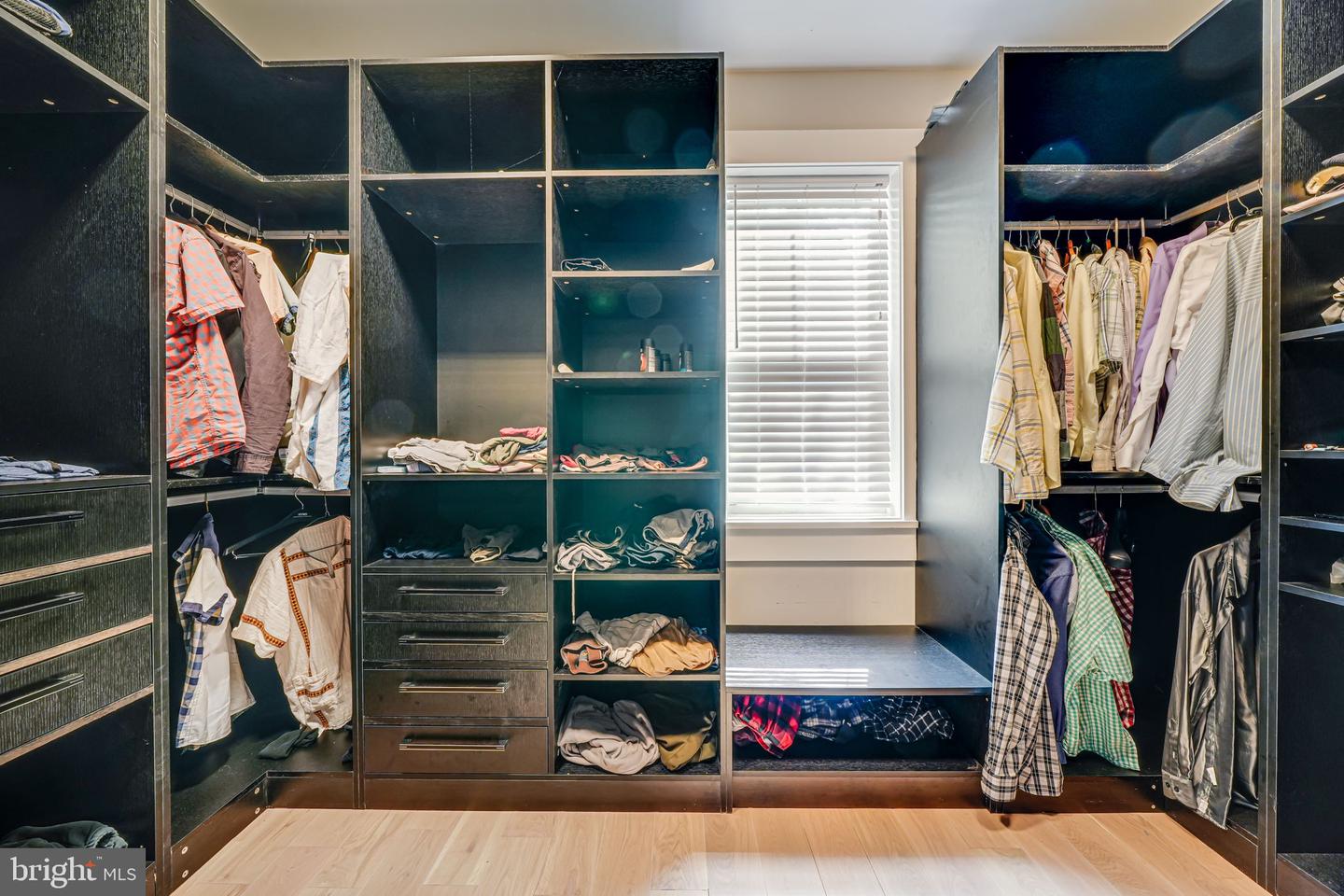 9908 BLAKE LN, OAKTON, Virginia 22124, 7 Bedrooms Bedrooms, ,7 BathroomsBathrooms,Residential,For sale,9908 BLAKE LN,VAFX2249120 MLS # VAFX2249120