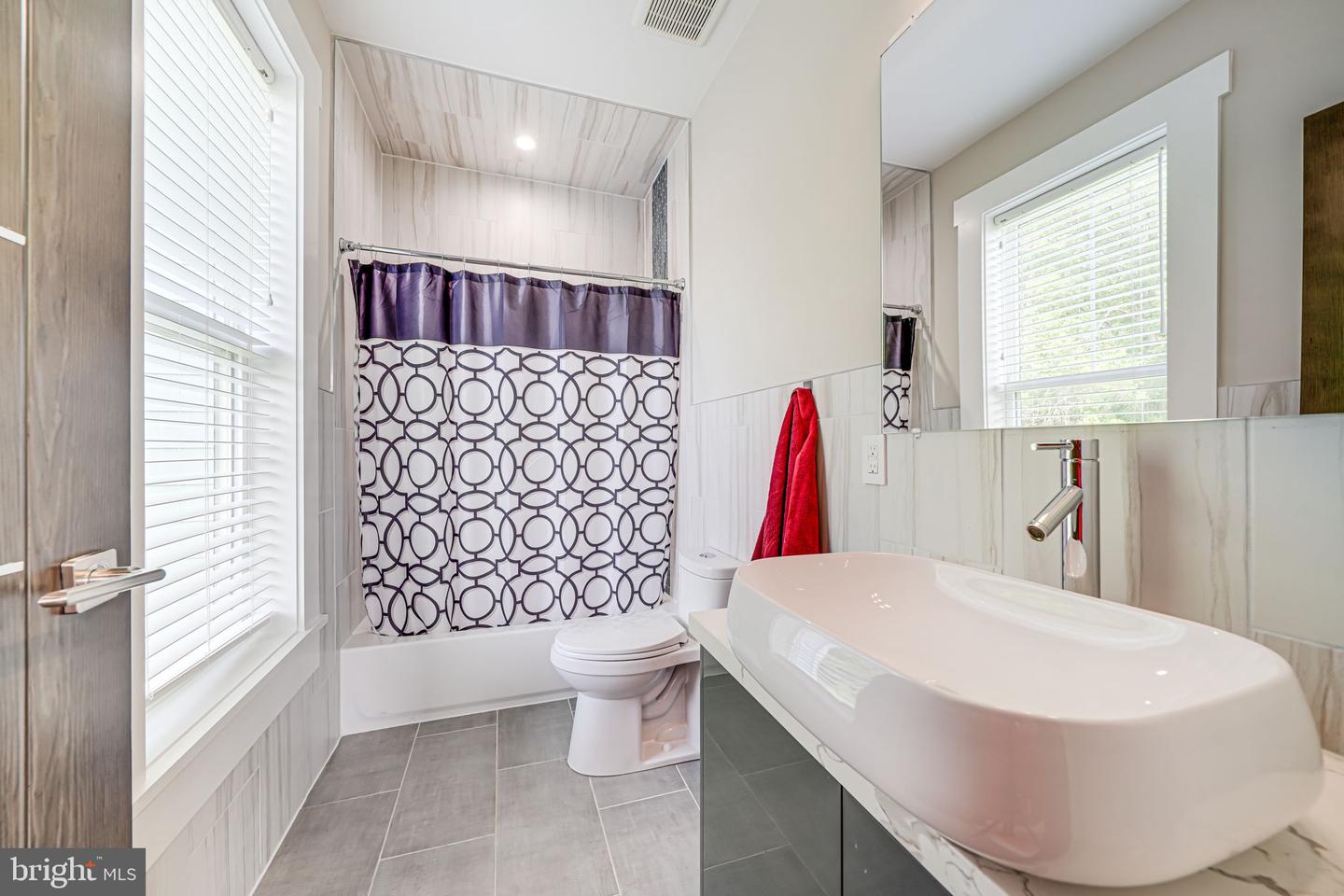 9908 BLAKE LN, OAKTON, Virginia 22124, 7 Bedrooms Bedrooms, ,7 BathroomsBathrooms,Residential,For sale,9908 BLAKE LN,VAFX2249120 MLS # VAFX2249120