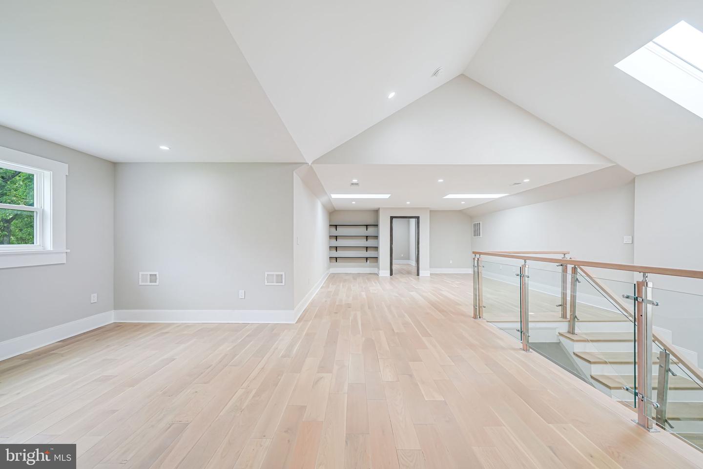 9908 BLAKE LN, OAKTON, Virginia 22124, 7 Bedrooms Bedrooms, ,7 BathroomsBathrooms,Residential,For sale,9908 BLAKE LN,VAFX2249120 MLS # VAFX2249120