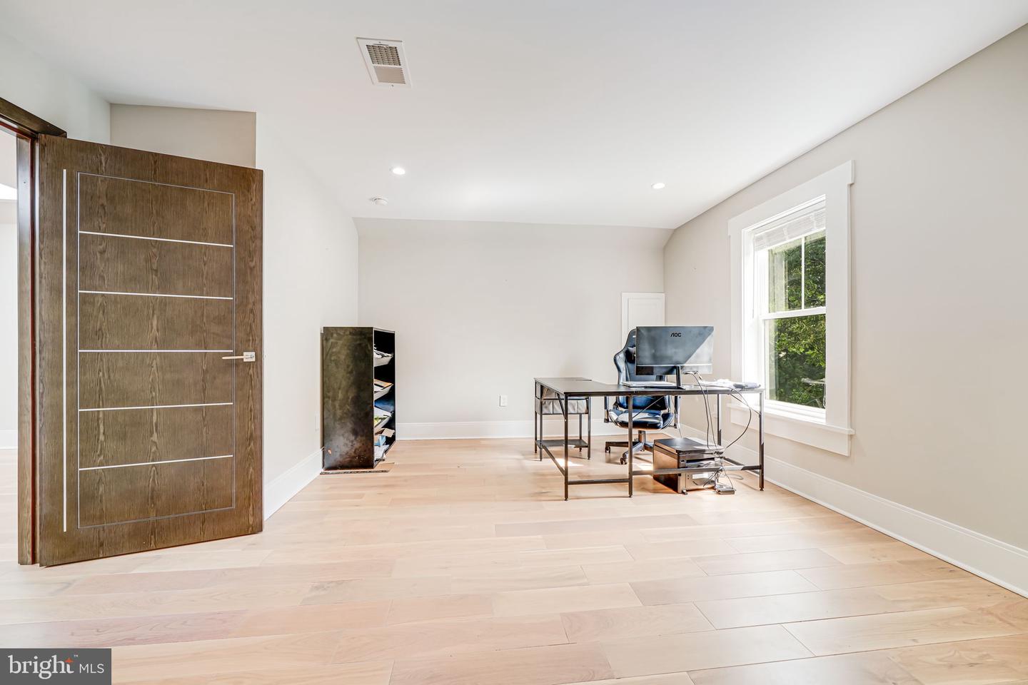 9908 BLAKE LN, OAKTON, Virginia 22124, 7 Bedrooms Bedrooms, ,7 BathroomsBathrooms,Residential,For sale,9908 BLAKE LN,VAFX2249120 MLS # VAFX2249120