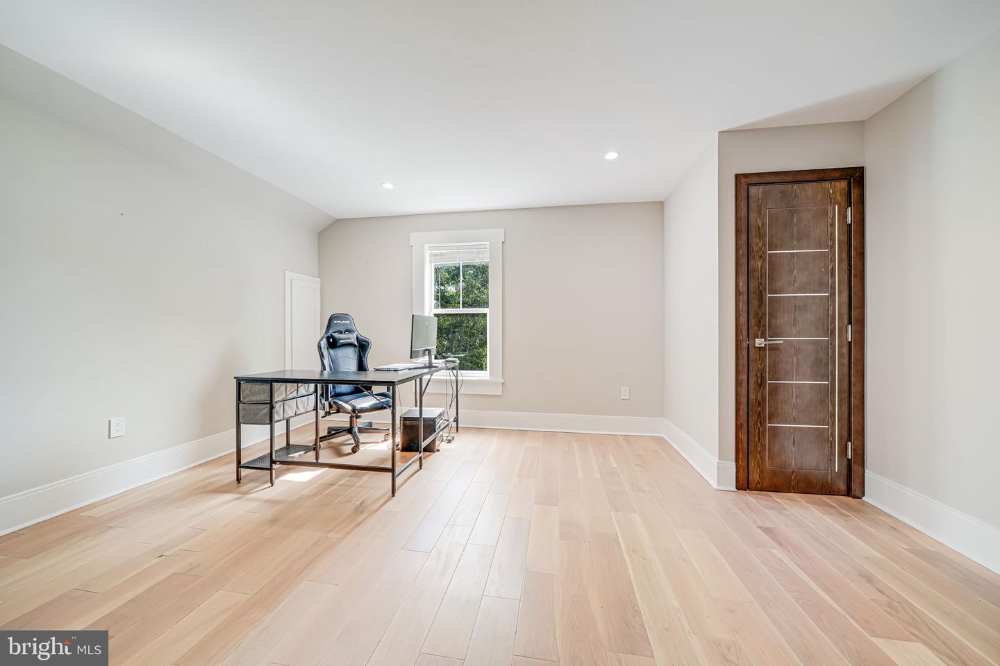 9908 BLAKE LN, OAKTON, Virginia 22124, 7 Bedrooms Bedrooms, ,7 BathroomsBathrooms,Residential,For sale,9908 BLAKE LN,VAFX2249120 MLS # VAFX2249120