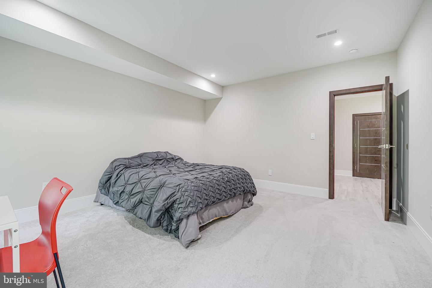 9908 BLAKE LN, OAKTON, Virginia 22124, 7 Bedrooms Bedrooms, ,7 BathroomsBathrooms,Residential,For sale,9908 BLAKE LN,VAFX2249120 MLS # VAFX2249120