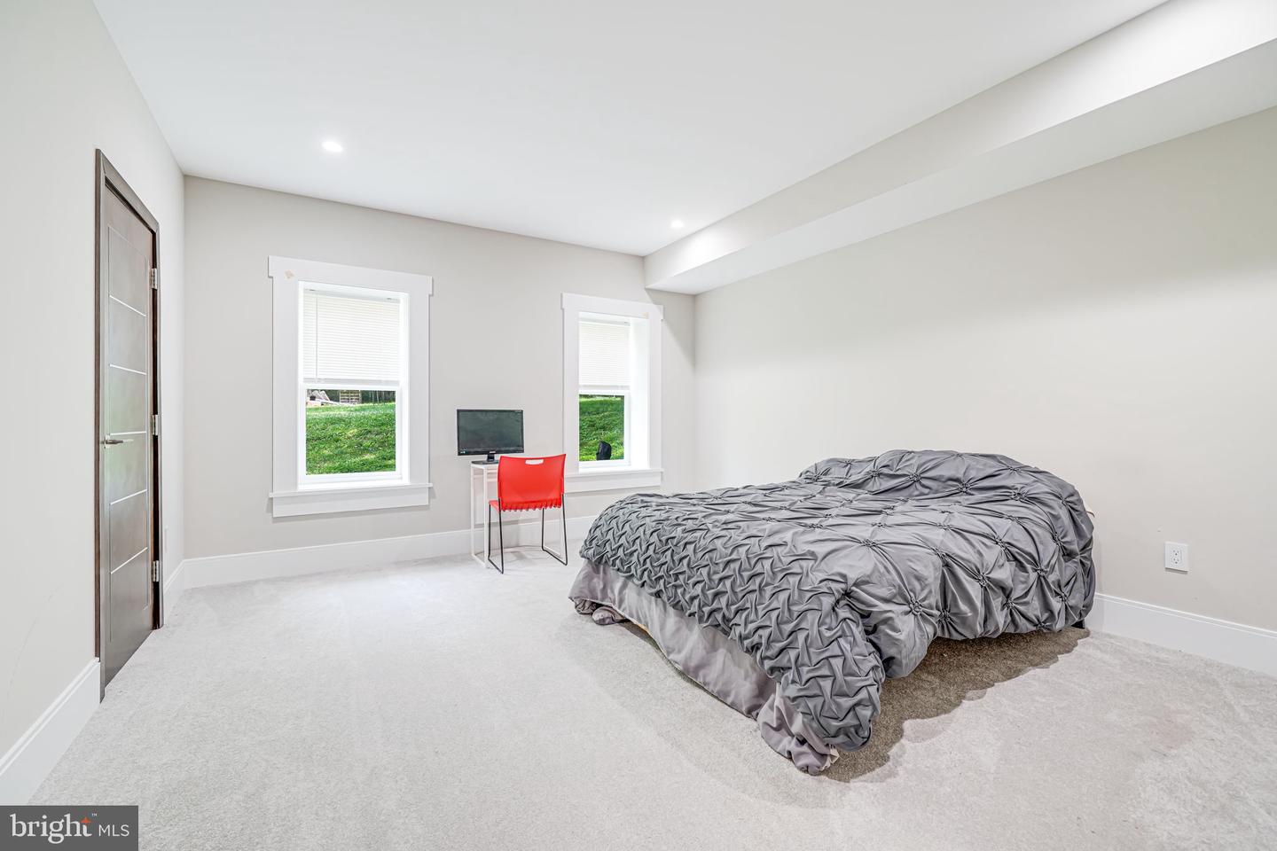 9908 BLAKE LN, OAKTON, Virginia 22124, 7 Bedrooms Bedrooms, ,7 BathroomsBathrooms,Residential,For sale,9908 BLAKE LN,VAFX2249120 MLS # VAFX2249120