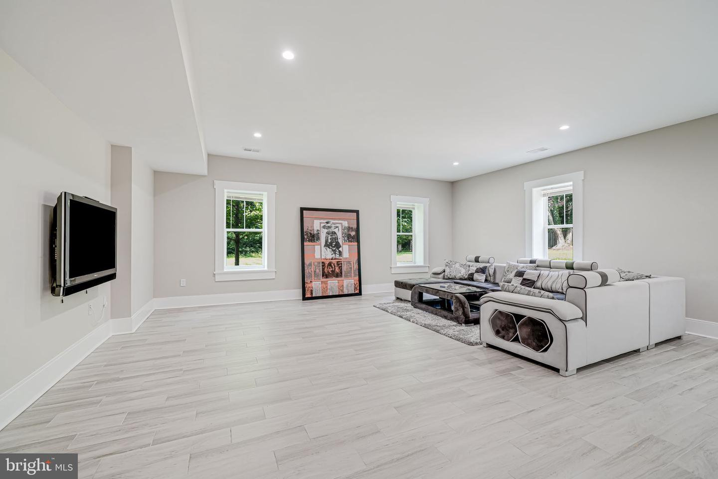 9908 BLAKE LN, OAKTON, Virginia 22124, 7 Bedrooms Bedrooms, ,7 BathroomsBathrooms,Residential,For sale,9908 BLAKE LN,VAFX2249120 MLS # VAFX2249120