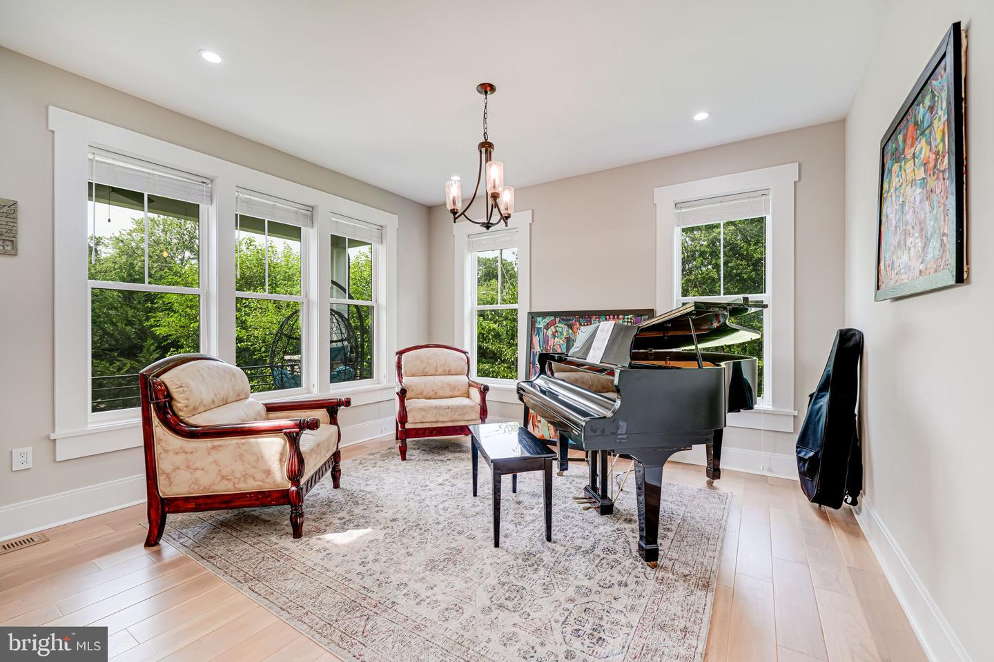 9908 BLAKE LN, OAKTON, Virginia 22124, 7 Bedrooms Bedrooms, ,7 BathroomsBathrooms,Residential,For sale,9908 BLAKE LN,VAFX2249120 MLS # VAFX2249120