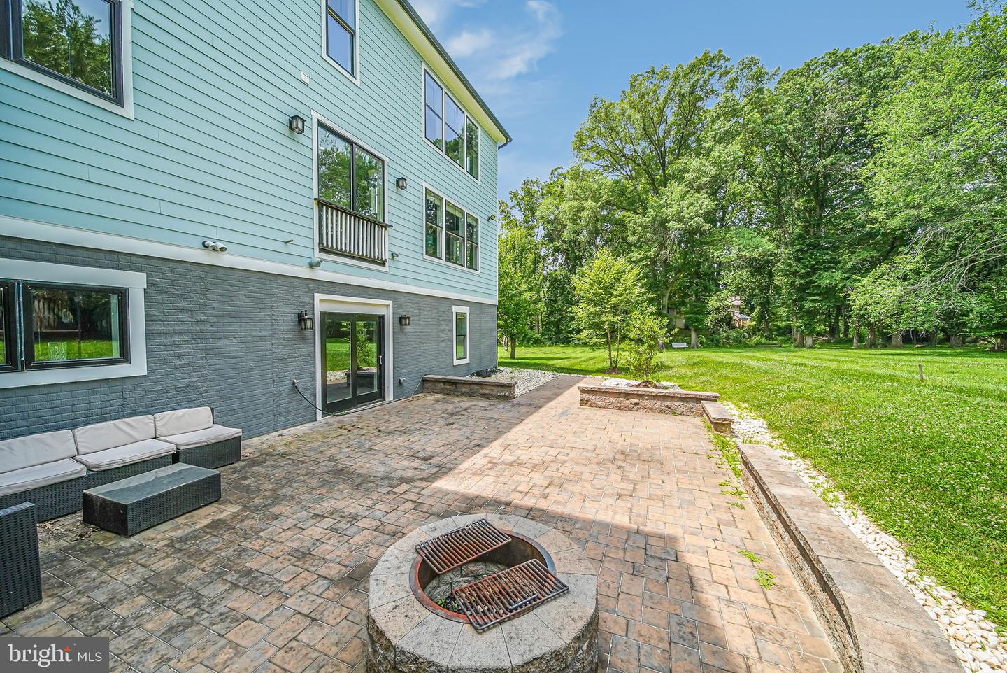 9908 BLAKE LN, OAKTON, Virginia 22124, 7 Bedrooms Bedrooms, ,7 BathroomsBathrooms,Residential,For sale,9908 BLAKE LN,VAFX2249120 MLS # VAFX2249120