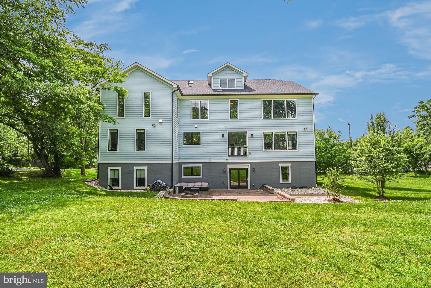 9908 BLAKE LN, OAKTON, Virginia 22124, 7 Bedrooms Bedrooms, ,7 BathroomsBathrooms,Residential,For sale,9908 BLAKE LN,VAFX2249120 MLS # VAFX2249120