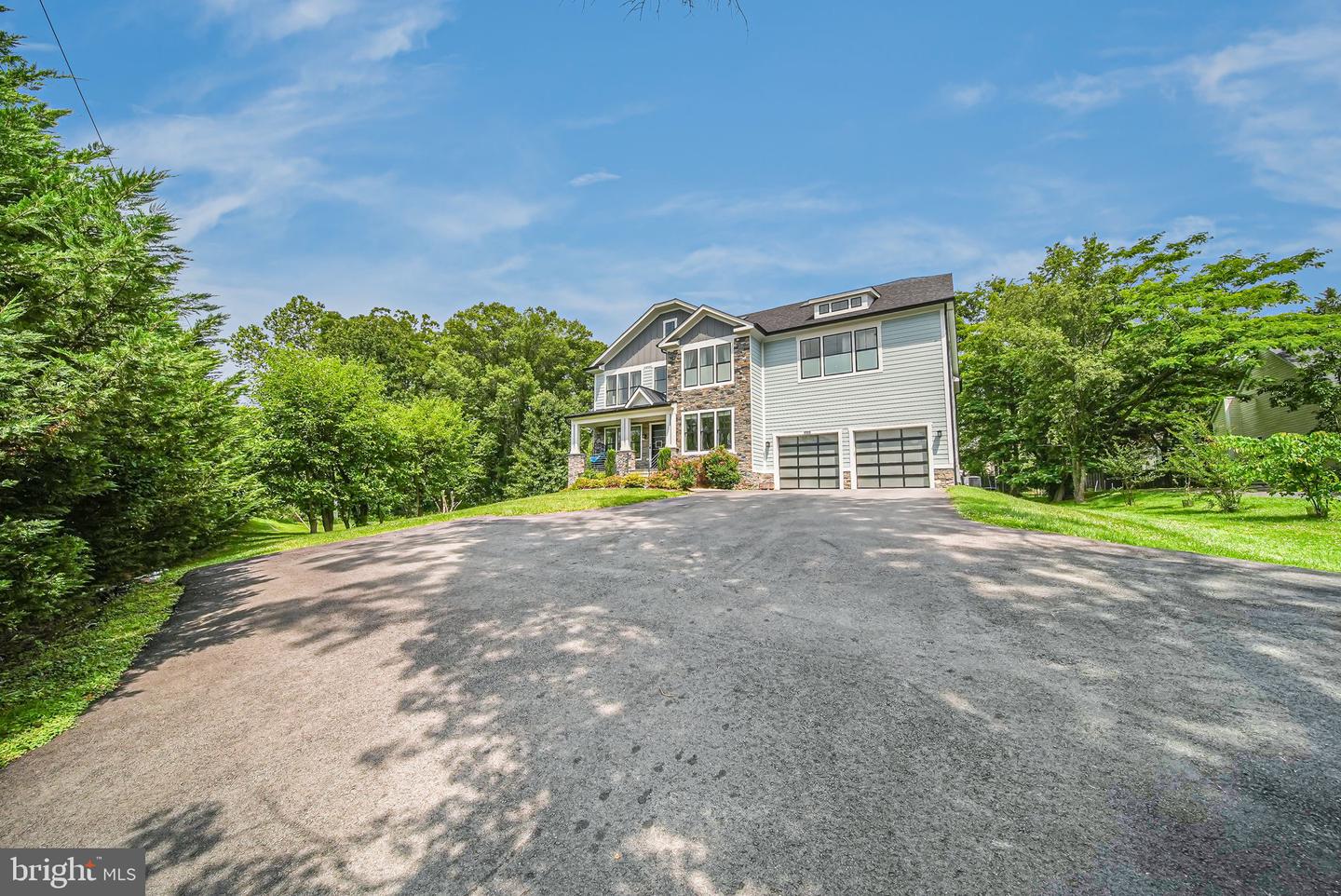 9908 BLAKE LN, OAKTON, Virginia 22124, 7 Bedrooms Bedrooms, ,7 BathroomsBathrooms,Residential,For sale,9908 BLAKE LN,VAFX2249120 MLS # VAFX2249120