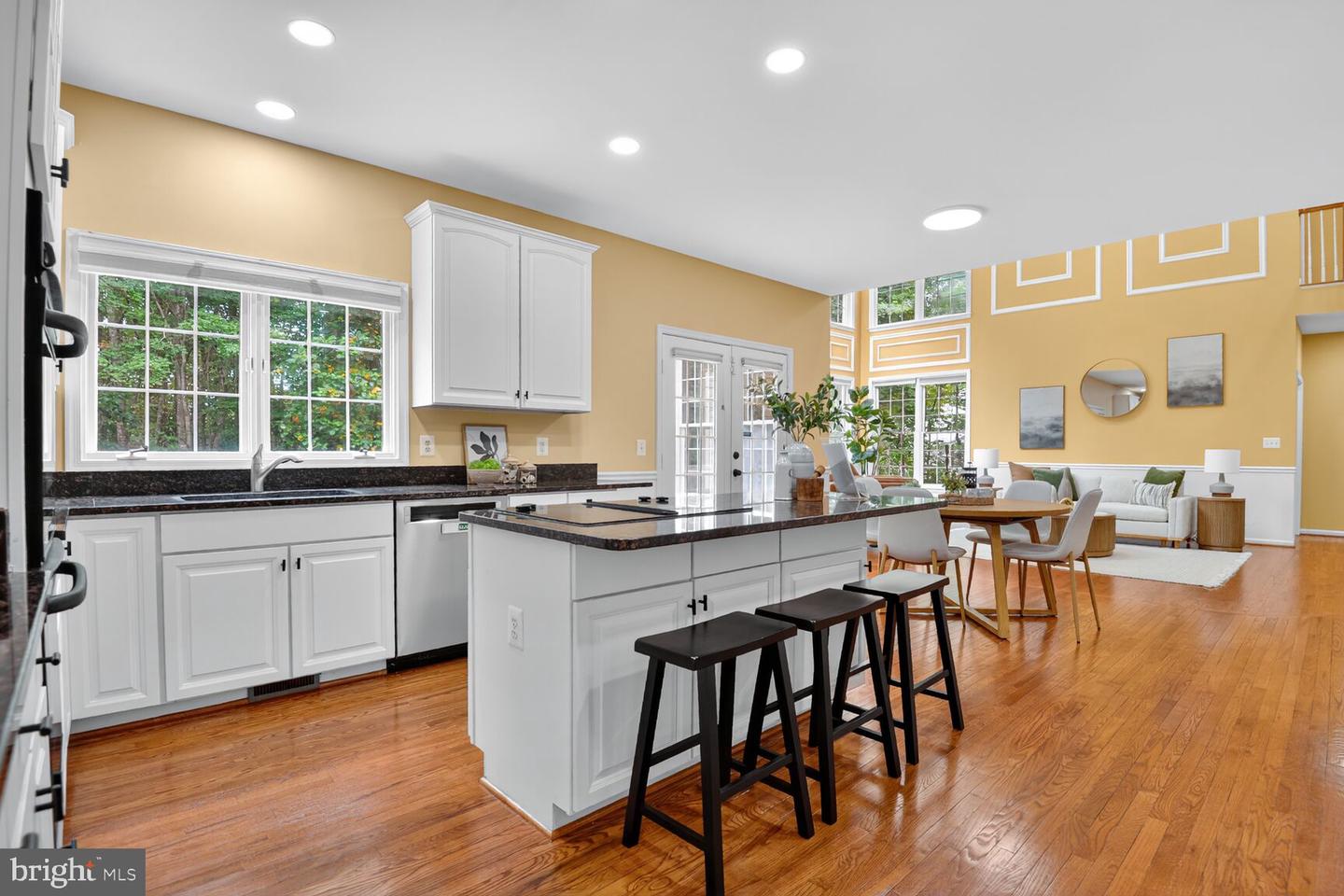 6233 ALISTAIR DR, MANASSAS, Virginia 20112, 5 Bedrooms Bedrooms, ,3 BathroomsBathrooms,Residential,For sale,6233 ALISTAIR DR,VAPW2104544 MLS # VAPW2104544