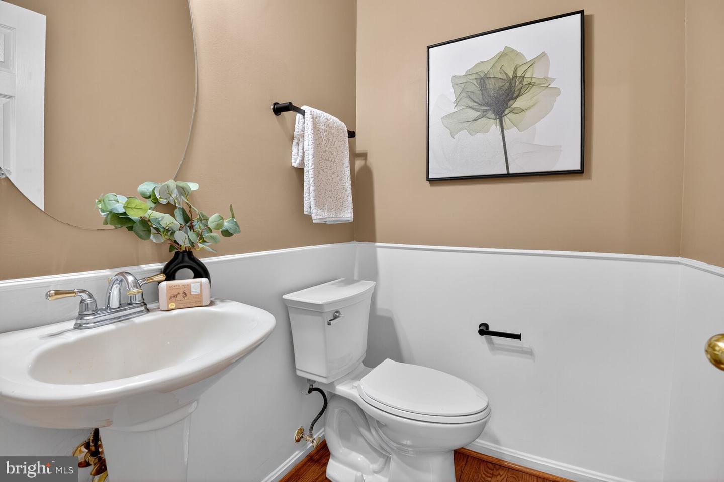 6233 ALISTAIR DR, MANASSAS, Virginia 20112, 5 Bedrooms Bedrooms, ,3 BathroomsBathrooms,Residential,For sale,6233 ALISTAIR DR,VAPW2104544 MLS # VAPW2104544