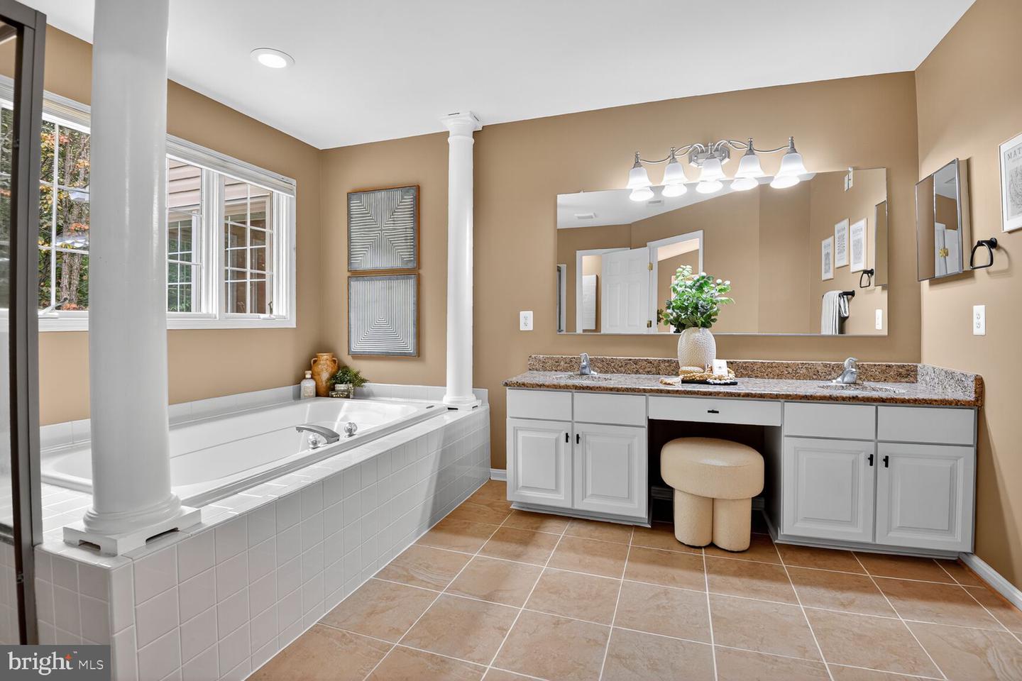 6233 ALISTAIR DR, MANASSAS, Virginia 20112, 5 Bedrooms Bedrooms, ,3 BathroomsBathrooms,Residential,For sale,6233 ALISTAIR DR,VAPW2104544 MLS # VAPW2104544