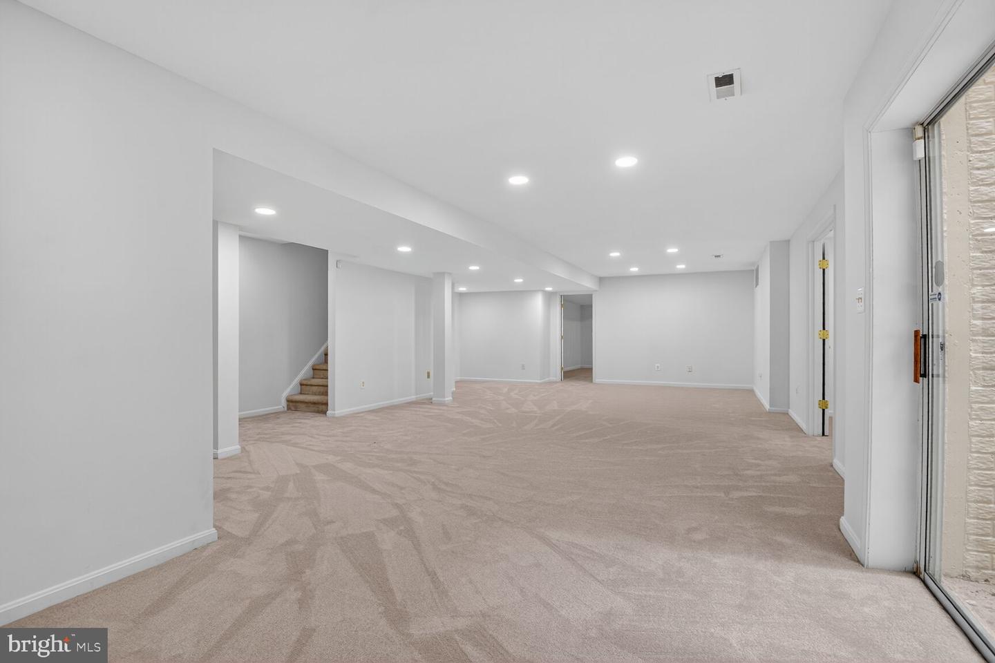 6233 ALISTAIR DR, MANASSAS, Virginia 20112, 5 Bedrooms Bedrooms, ,3 BathroomsBathrooms,Residential,For sale,6233 ALISTAIR DR,VAPW2104544 MLS # VAPW2104544