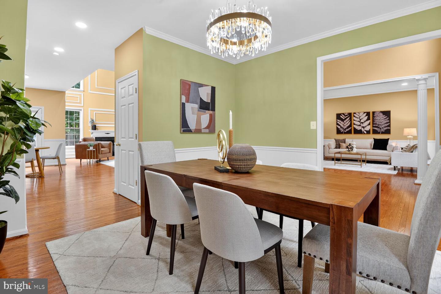 6233 ALISTAIR DR, MANASSAS, Virginia 20112, 5 Bedrooms Bedrooms, ,3 BathroomsBathrooms,Residential,For sale,6233 ALISTAIR DR,VAPW2104544 MLS # VAPW2104544