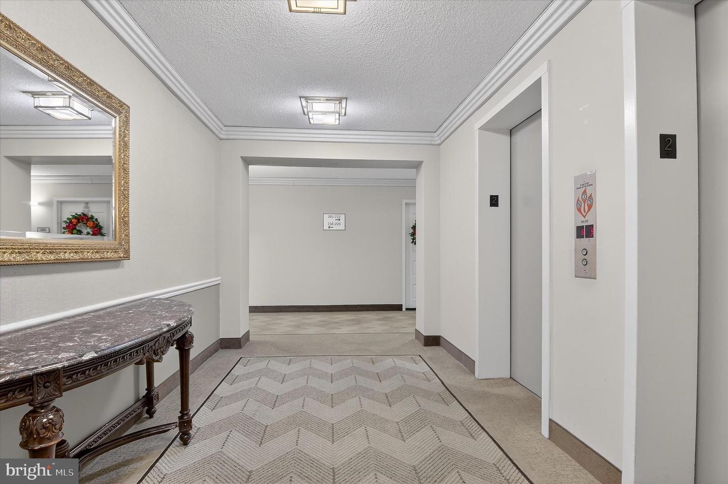 8360 GREENSBORO DR #216, MCLEAN, Virginia 22102, 1 Bedroom Bedrooms, ,1 BathroomBathrooms,Residential,For sale,8360 GREENSBORO DR #216,VAFX2269312 MLS # VAFX2269312