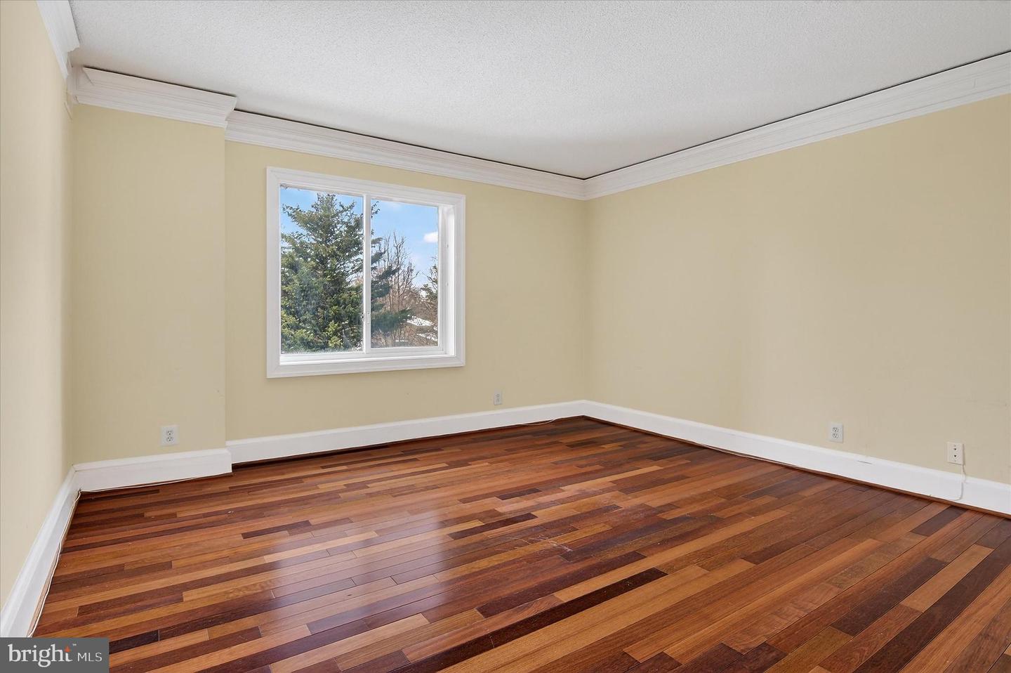 8360 GREENSBORO DR #216, MCLEAN, Virginia 22102, 1 Bedroom Bedrooms, ,1 BathroomBathrooms,Residential,For sale,8360 GREENSBORO DR #216,VAFX2269312 MLS # VAFX2269312