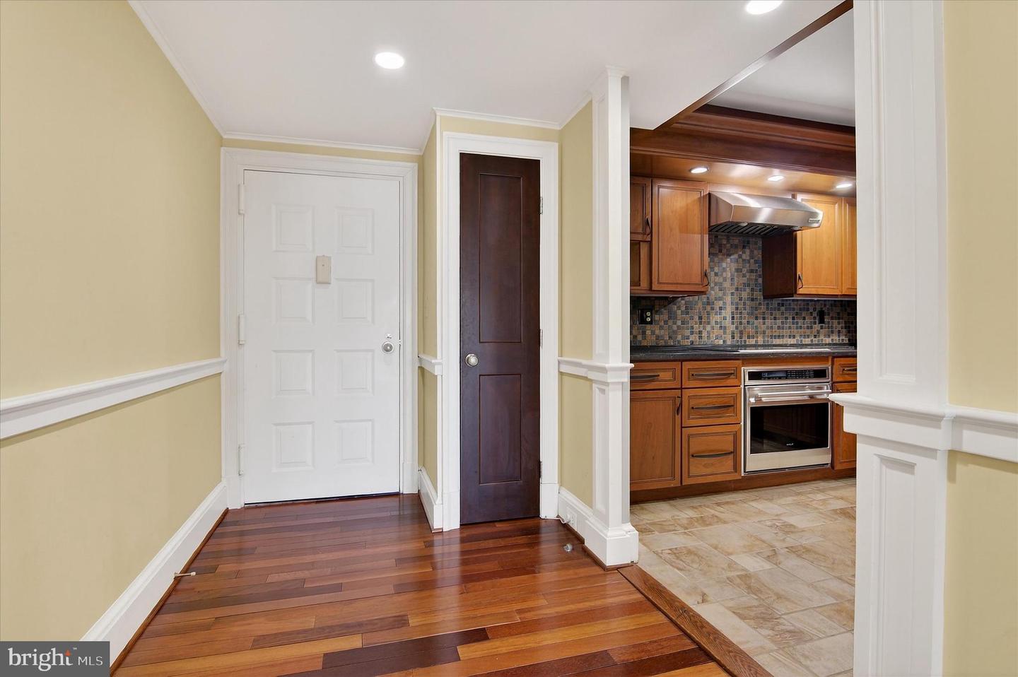 8360 GREENSBORO DR #216, MCLEAN, Virginia 22102, 1 Bedroom Bedrooms, ,1 BathroomBathrooms,Residential,For sale,8360 GREENSBORO DR #216,VAFX2269312 MLS # VAFX2269312