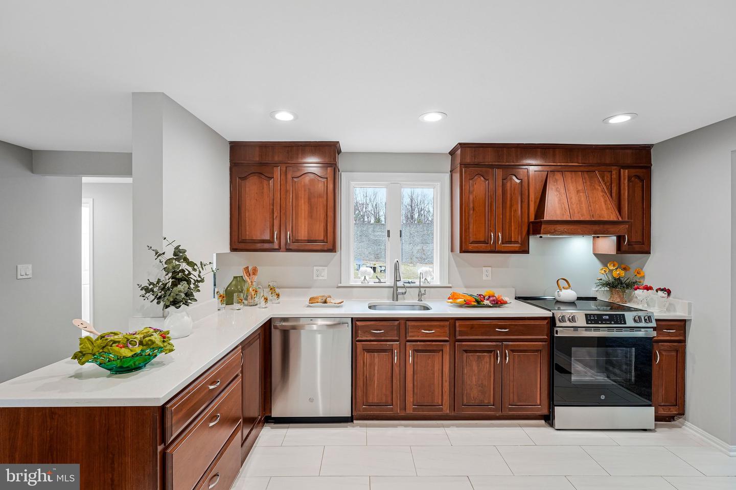 2626 ARMADA ST, HERNDON, Virginia 20171, 4 Bedrooms Bedrooms, 15 Rooms Rooms,3 BathroomsBathrooms,Residential,For sale,2626 ARMADA ST,VAFX2269944 MLS # VAFX2269944