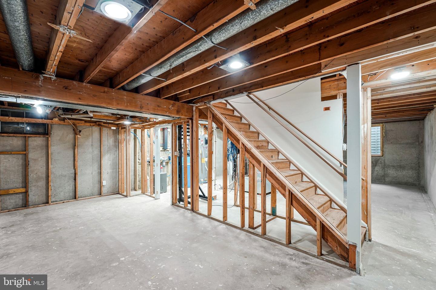 2626 ARMADA ST, HERNDON, Virginia 20171, 4 Bedrooms Bedrooms, 15 Rooms Rooms,3 BathroomsBathrooms,Residential,For sale,2626 ARMADA ST,VAFX2269944 MLS # VAFX2269944