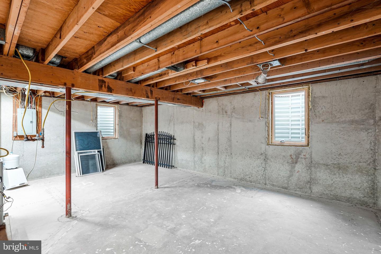 2626 ARMADA ST, HERNDON, Virginia 20171, 4 Bedrooms Bedrooms, 15 Rooms Rooms,3 BathroomsBathrooms,Residential,For sale,2626 ARMADA ST,VAFX2269944 MLS # VAFX2269944