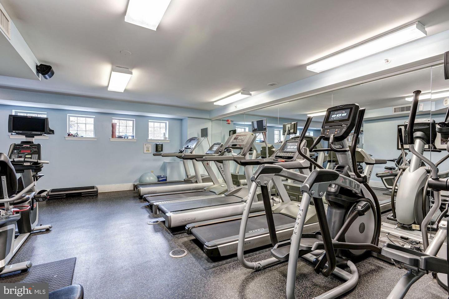 555 MASSACHUSETTS AVE NW #406, WASHINGTON, District Of Columbia 20001, 1 Bedroom Bedrooms, ,1 BathroomBathrooms,Residential,For sale,555 MASSACHUSETTS AVE NW #406,DCDC2226998 MLS # DCDC2226998