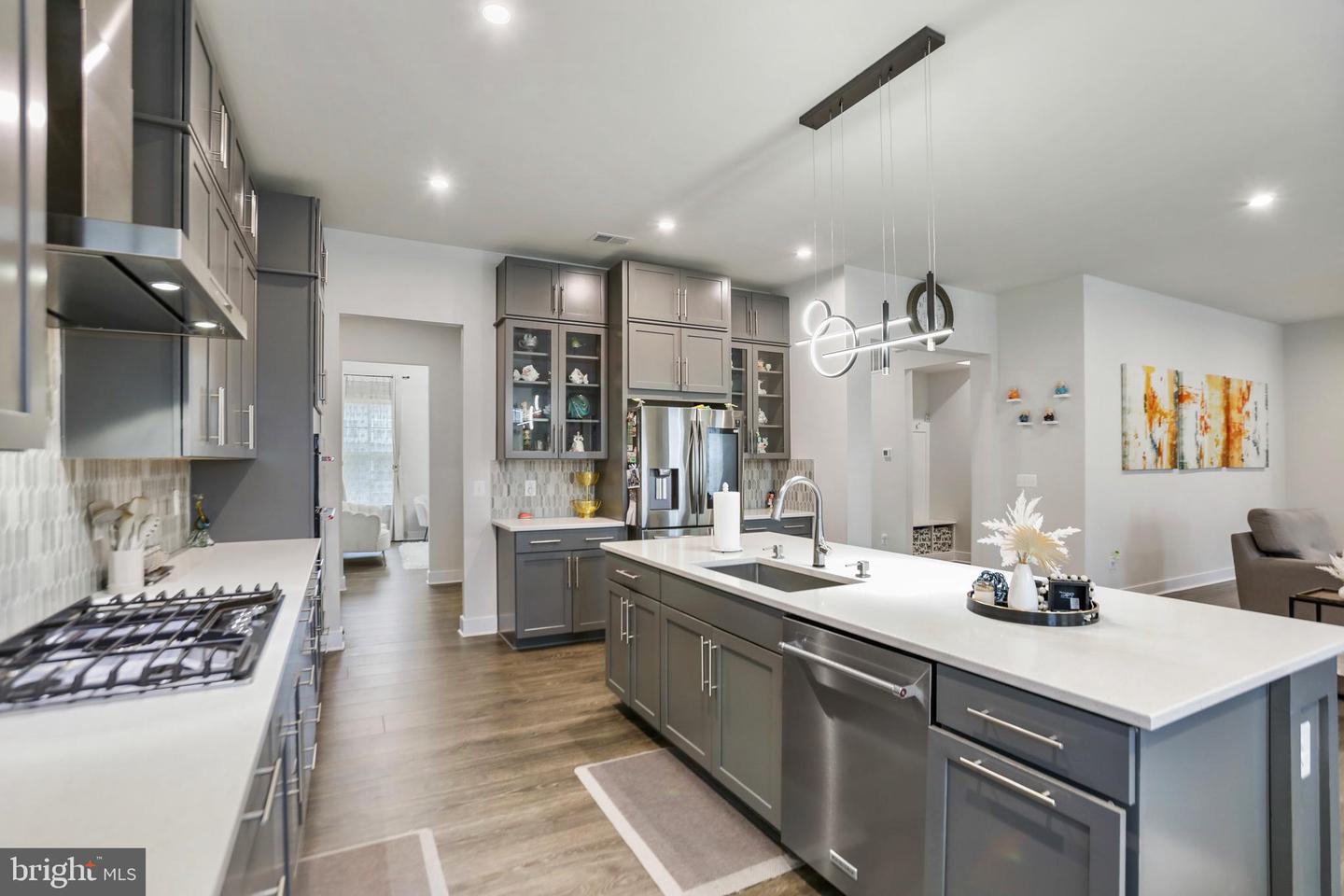 24289 GRAYLEAF WILLOW PL, ALDIE, Virginia 20105, 6 Bedrooms Bedrooms, ,5 BathroomsBathrooms,Residential,For sale,24289 GRAYLEAF WILLOW PL,VALO2110444 MLS # VALO2110444