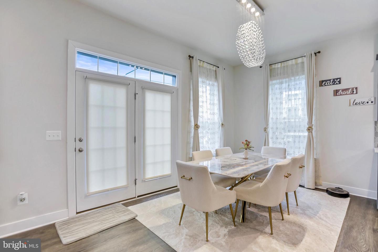 24289 GRAYLEAF WILLOW PL, ALDIE, Virginia 20105, 6 Bedrooms Bedrooms, ,5 BathroomsBathrooms,Residential,For sale,24289 GRAYLEAF WILLOW PL,VALO2110444 MLS # VALO2110444