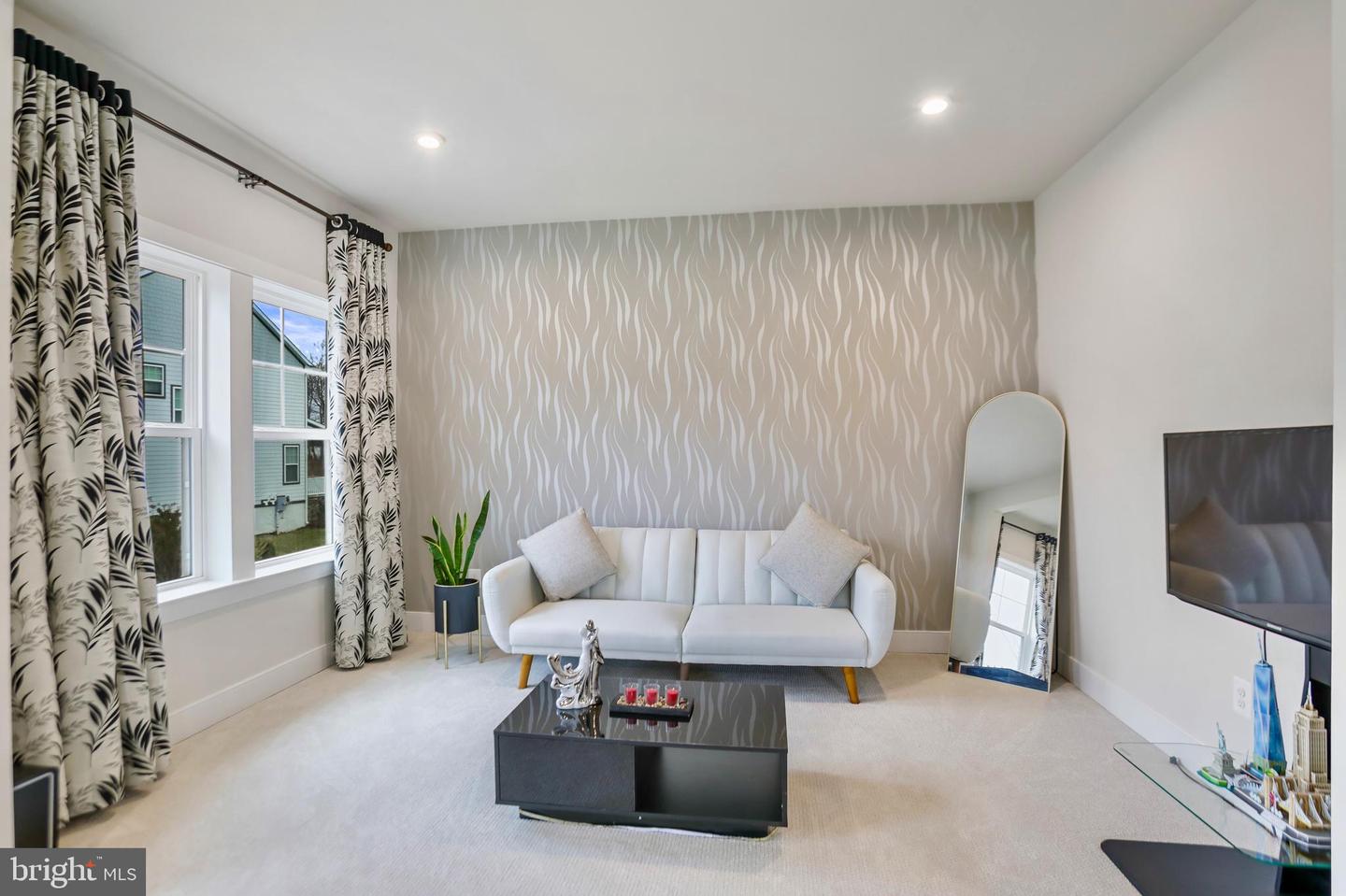 24289 GRAYLEAF WILLOW PL, ALDIE, Virginia 20105, 6 Bedrooms Bedrooms, ,5 BathroomsBathrooms,Residential,For sale,24289 GRAYLEAF WILLOW PL,VALO2110444 MLS # VALO2110444