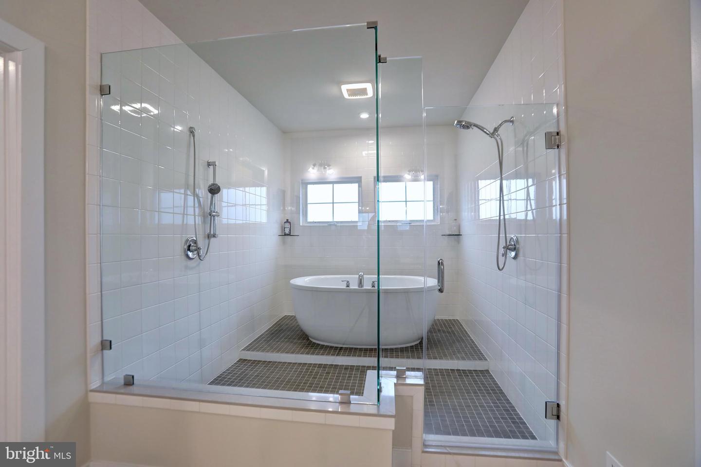 24289 GRAYLEAF WILLOW PL, ALDIE, Virginia 20105, 6 Bedrooms Bedrooms, ,5 BathroomsBathrooms,Residential,For sale,24289 GRAYLEAF WILLOW PL,VALO2110444 MLS # VALO2110444