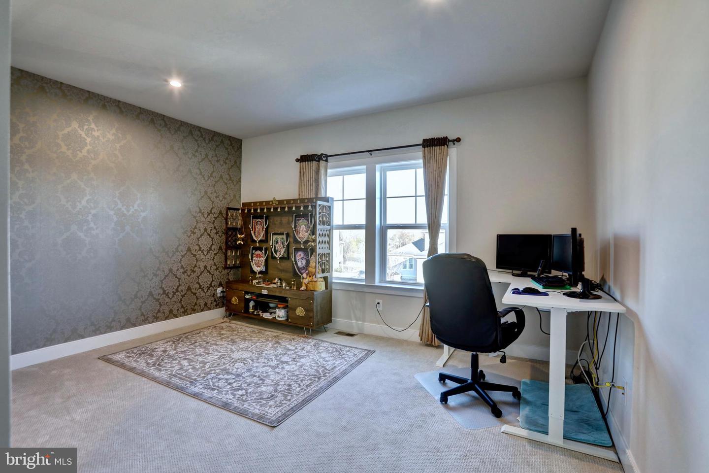 24289 GRAYLEAF WILLOW PL, ALDIE, Virginia 20105, 6 Bedrooms Bedrooms, ,5 BathroomsBathrooms,Residential,For sale,24289 GRAYLEAF WILLOW PL,VALO2110444 MLS # VALO2110444