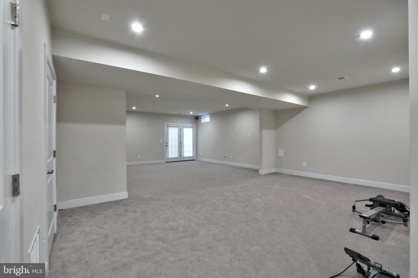 24289 GRAYLEAF WILLOW PL, ALDIE, Virginia 20105, 6 Bedrooms Bedrooms, ,5 BathroomsBathrooms,Residential,For sale,24289 GRAYLEAF WILLOW PL,VALO2110444 MLS # VALO2110444