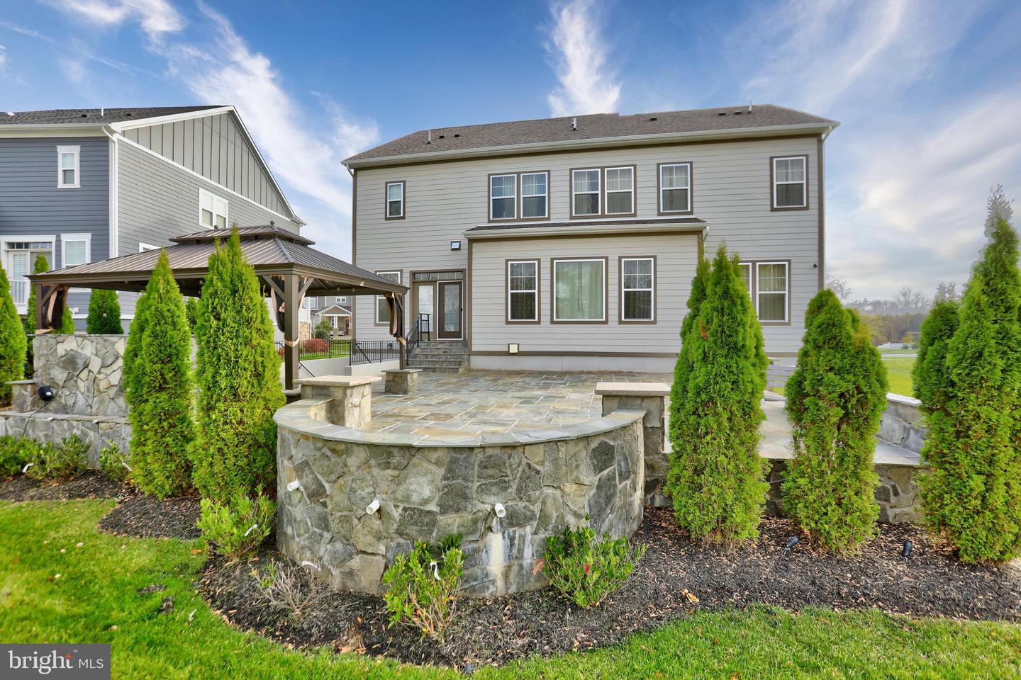 24289 GRAYLEAF WILLOW PL, ALDIE, Virginia 20105, 6 Bedrooms Bedrooms, ,5 BathroomsBathrooms,Residential,For sale,24289 GRAYLEAF WILLOW PL,VALO2110444 MLS # VALO2110444