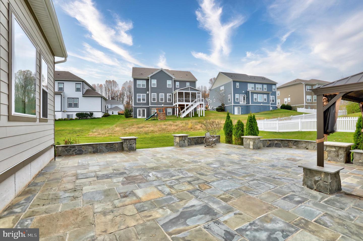 24289 GRAYLEAF WILLOW PL, ALDIE, Virginia 20105, 6 Bedrooms Bedrooms, ,5 BathroomsBathrooms,Residential,For sale,24289 GRAYLEAF WILLOW PL,VALO2110444 MLS # VALO2110444