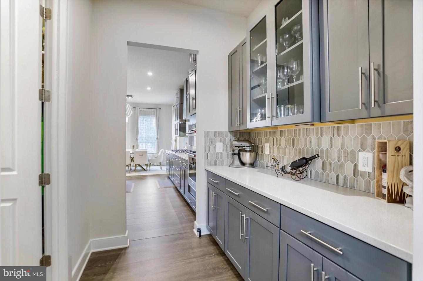 24289 GRAYLEAF WILLOW PL, ALDIE, Virginia 20105, 6 Bedrooms Bedrooms, ,5 BathroomsBathrooms,Residential,For sale,24289 GRAYLEAF WILLOW PL,VALO2110444 MLS # VALO2110444