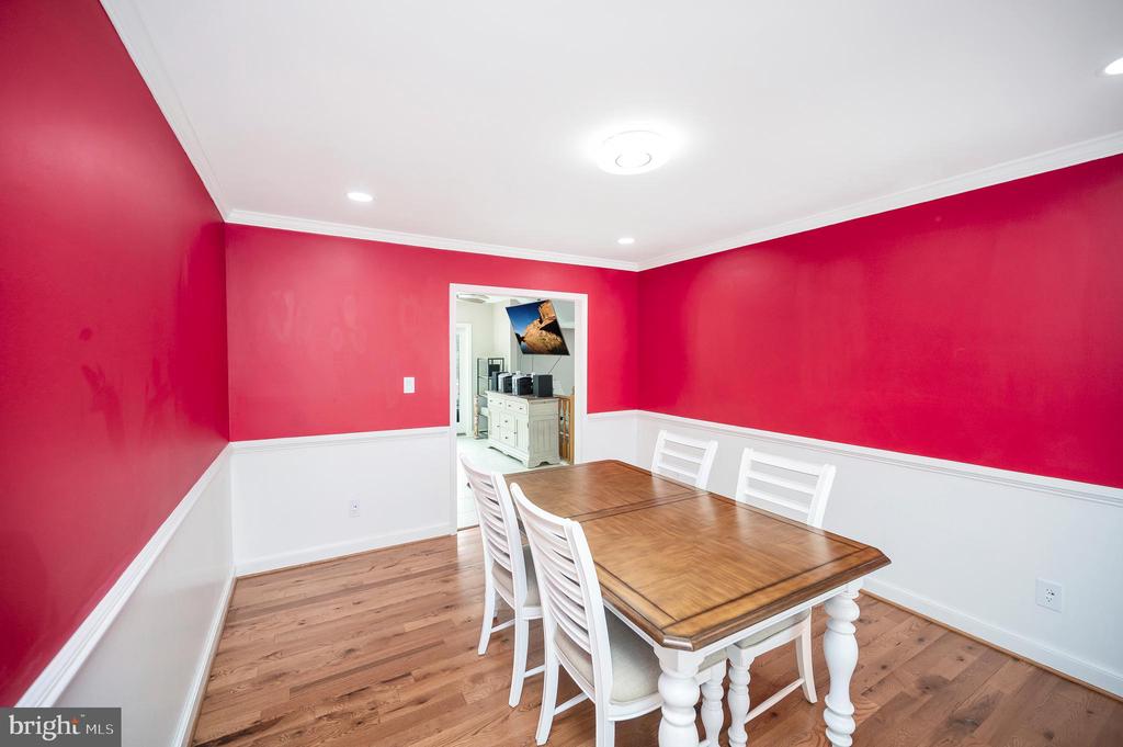 7129 CAVALRY DR, WARRENTON, Virginia, 6 Bedrooms Bedrooms, ,3 BathroomsBathrooms,Residential,7129 CAVALRY DR,VAFQ2020530 MLS # VAFQ2020530 7129 CAVALRY DR, WARRENTON, Virginia, 6 Bedrooms Bedrooms, ,3 BathroomsBathrooms,Residential,7129 CAVALRY DR,VAFQ2020530 MLS # VAFQ2020530