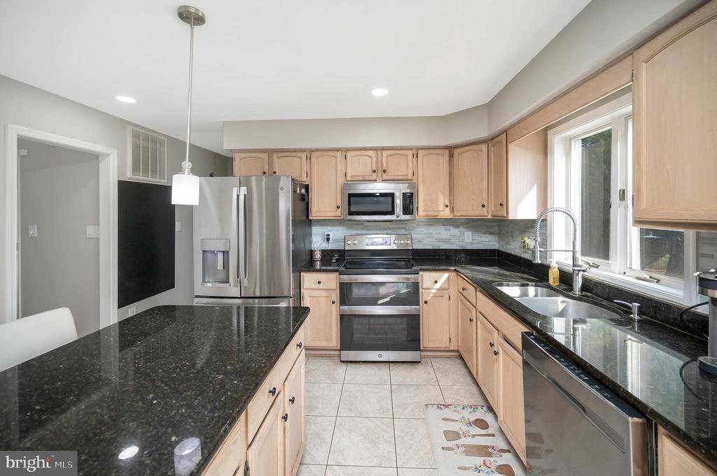 7129 CAVALRY DR, WARRENTON, Virginia, 6 Bedrooms Bedrooms, ,3 BathroomsBathrooms,Residential,7129 CAVALRY DR,VAFQ2020530 MLS # VAFQ2020530 7129 CAVALRY DR, WARRENTON, Virginia, 6 Bedrooms Bedrooms, ,3 BathroomsBathrooms,Residential,7129 CAVALRY DR,VAFQ2020530 MLS # VAFQ2020530