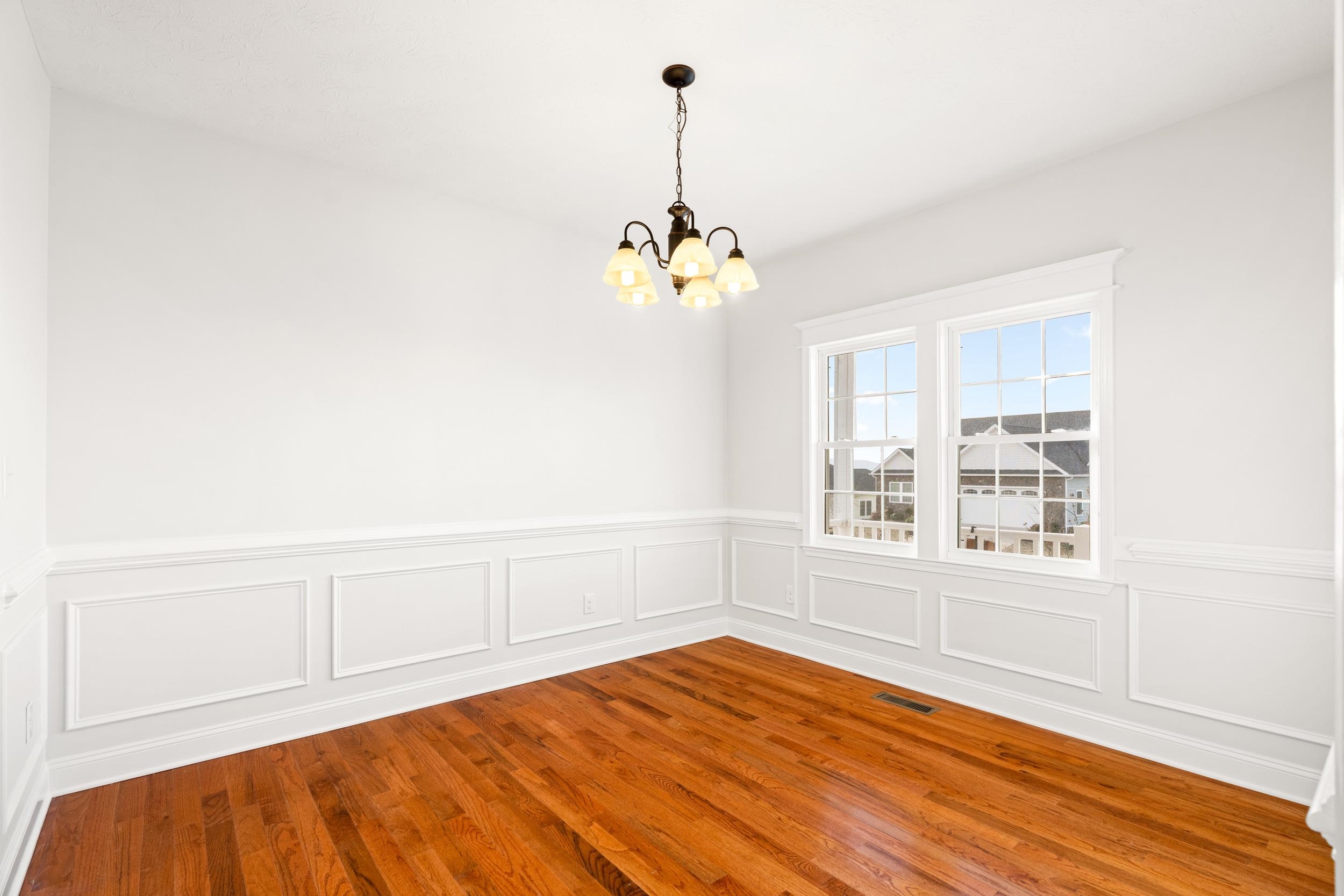 109 BEAUREGARD DR, STAUNTON, Virginia 24401, 3 Bedrooms Bedrooms, ,2 BathroomsBathrooms,Residential,109 BEAUREGARD DR,665946 MLS # 665946