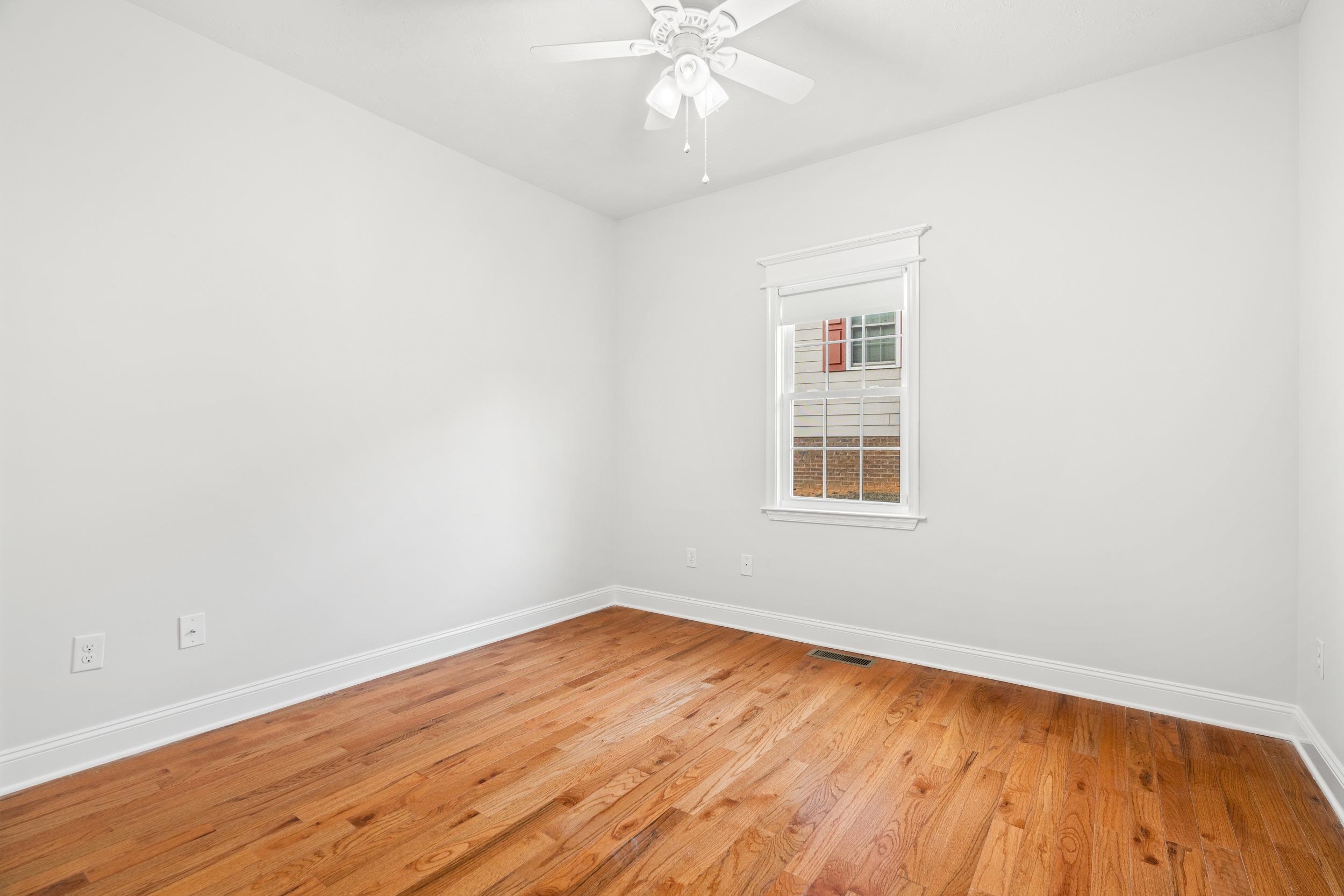 109 BEAUREGARD DR, STAUNTON, Virginia 24401, 3 Bedrooms Bedrooms, ,2 BathroomsBathrooms,Residential,109 BEAUREGARD DR,665946 MLS # 665946