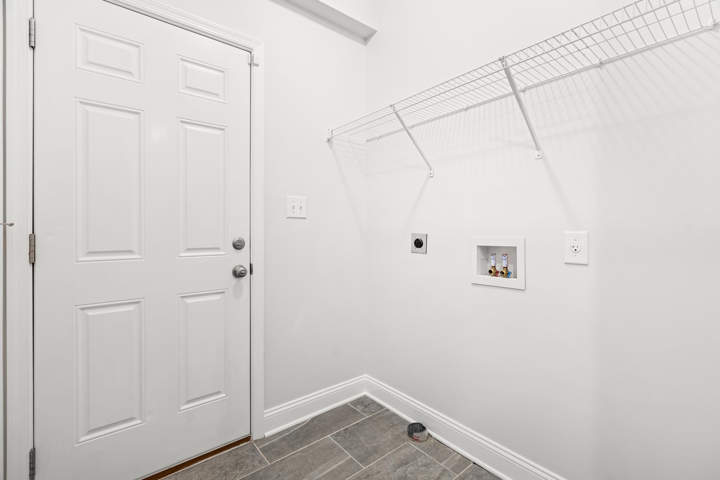 109 BEAUREGARD DR, STAUNTON, Virginia 24401, 3 Bedrooms Bedrooms, ,2 BathroomsBathrooms,Residential,109 BEAUREGARD DR,665946 MLS # 665946