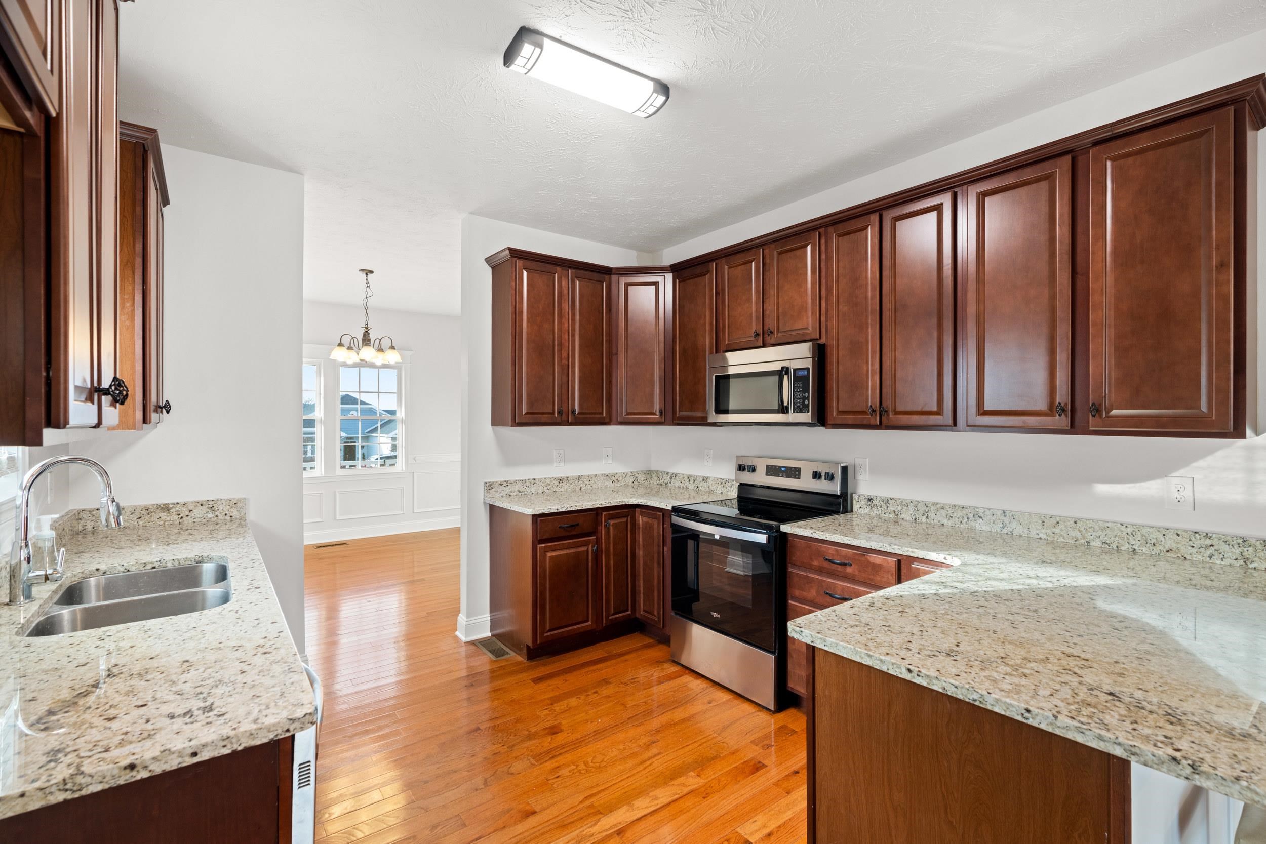 109 BEAUREGARD DR, STAUNTON, Virginia 24401, 3 Bedrooms Bedrooms, ,2 BathroomsBathrooms,Residential,109 BEAUREGARD DR,665946 MLS # 665946