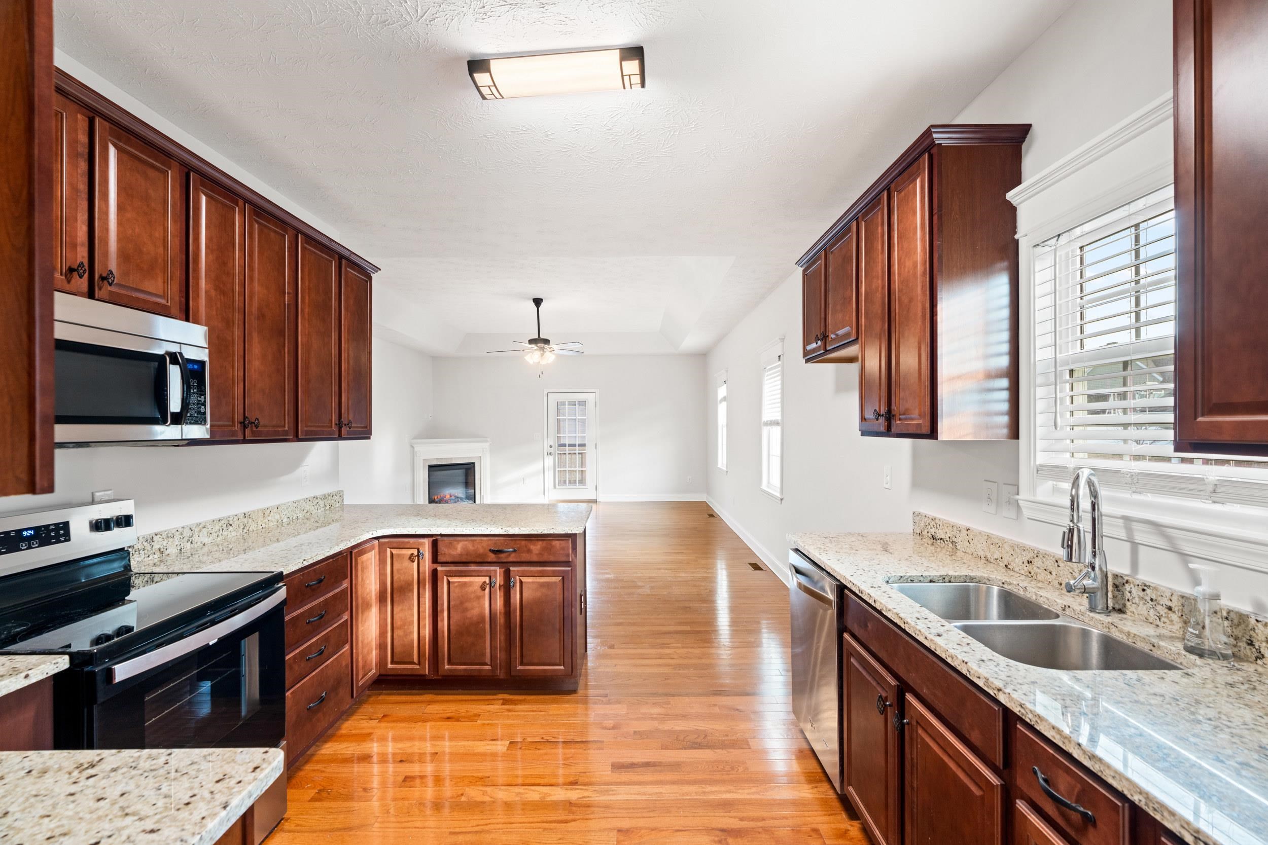 109 BEAUREGARD DR, STAUNTON, Virginia 24401, 3 Bedrooms Bedrooms, ,2 BathroomsBathrooms,Residential,109 BEAUREGARD DR,665946 MLS # 665946