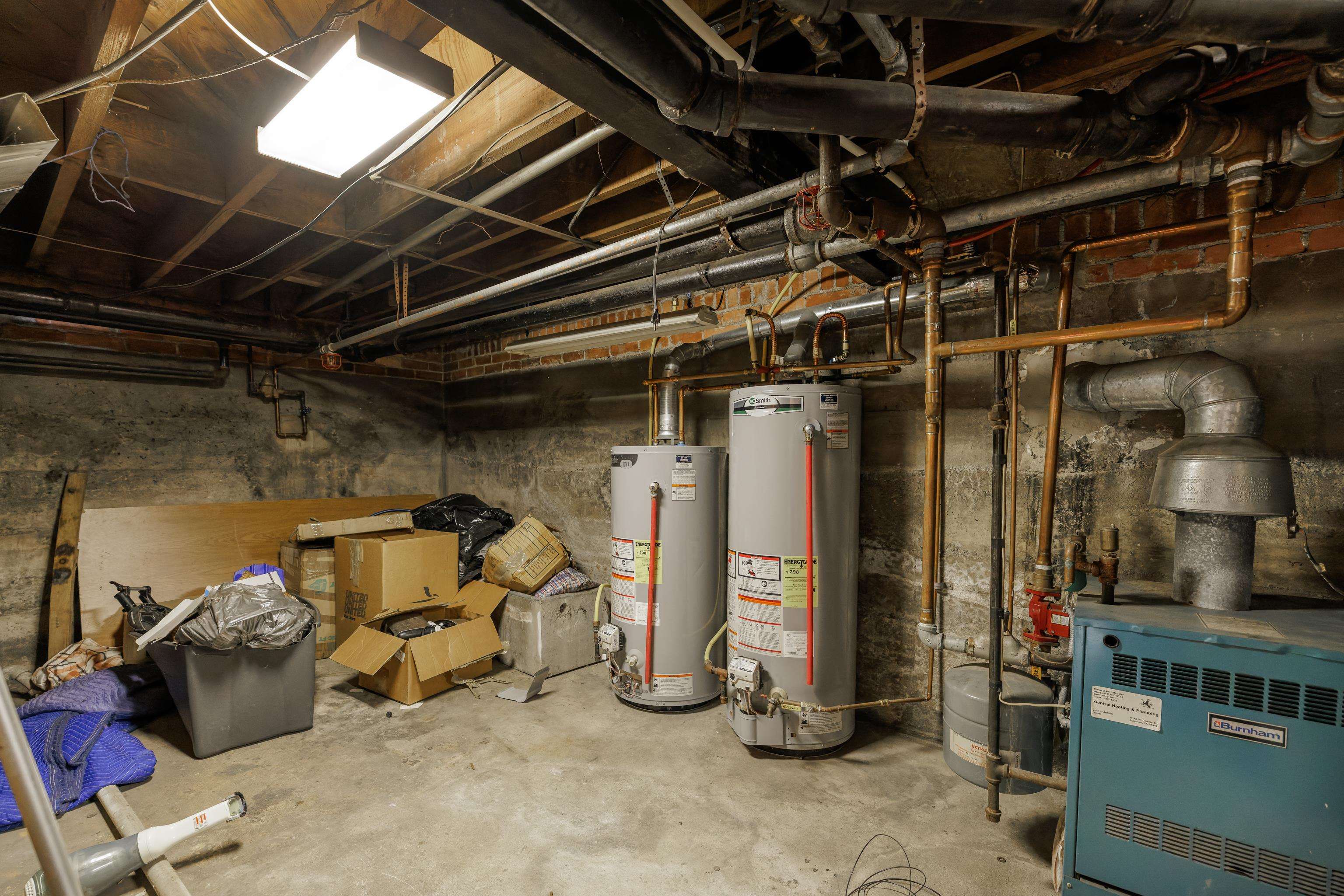 705 RICHMOND AVE, STAUNTON, Virginia 24401, 5 Bedrooms Bedrooms, ,3 BathroomsBathrooms,Residential,705 RICHMOND AVE,671009 MLS # 671009