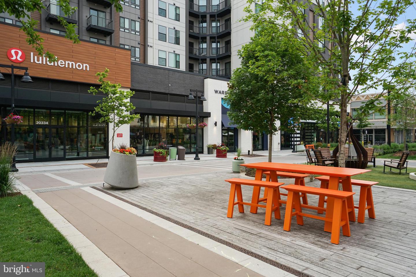 44672 COLLINGDALE TER, ASHBURN, Virginia 20147, 3 Bedrooms Bedrooms, ,2 BathroomsBathrooms,Residential,For sale,44672 COLLINGDALE TER,VALO2112232 MLS # VALO2112232