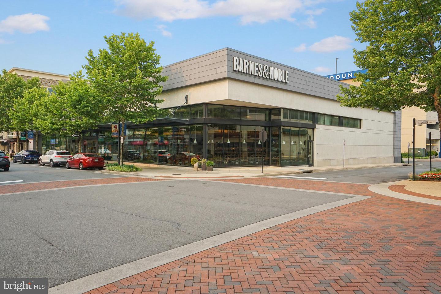 44672 COLLINGDALE TER, ASHBURN, Virginia 20147, 3 Bedrooms Bedrooms, ,2 BathroomsBathrooms,Residential,For sale,44672 COLLINGDALE TER,VALO2112232 MLS # VALO2112232