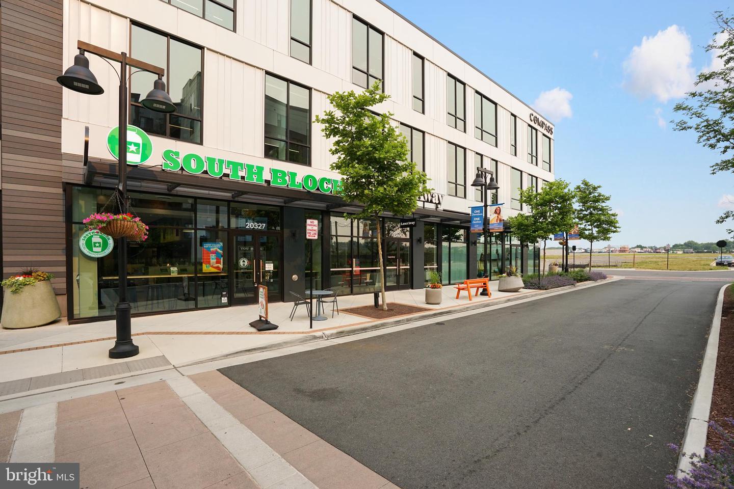 44672 COLLINGDALE TER, ASHBURN, Virginia 20147, 3 Bedrooms Bedrooms, ,2 BathroomsBathrooms,Residential,For sale,44672 COLLINGDALE TER,VALO2112232 MLS # VALO2112232